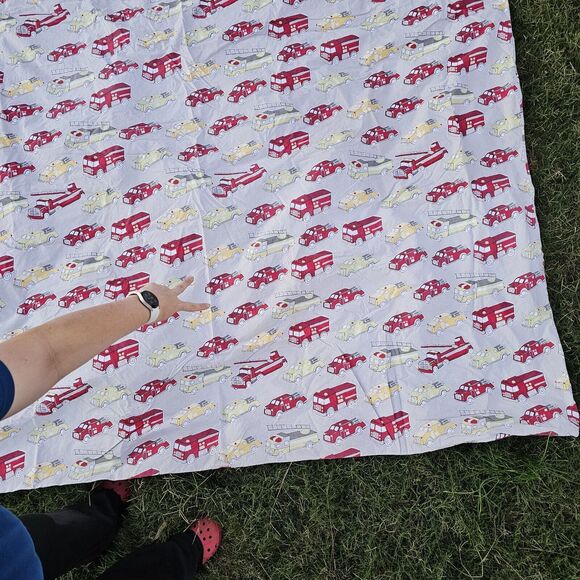 Pottery Barn Kids Full/Queen Fire Trucks Duvet And Single Sham SEE PICTURES! - Picture 2 of 15